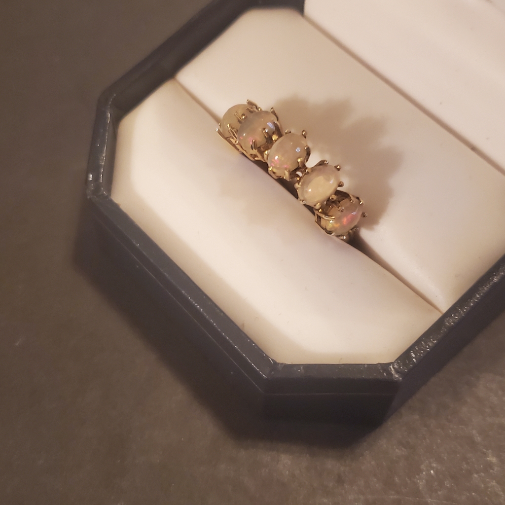 Stauer Womens Five Star Opal Anniversary Ring Size 8 40$